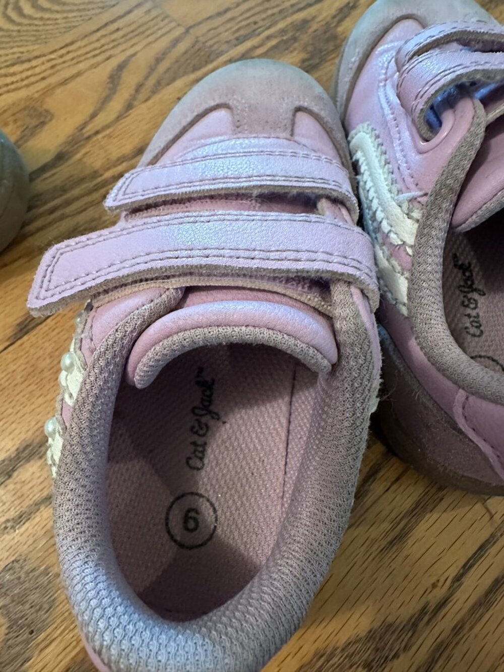 Cat&Jack Toddler Sneakers (2 pairs) Size 9T - Picture 4 of 8